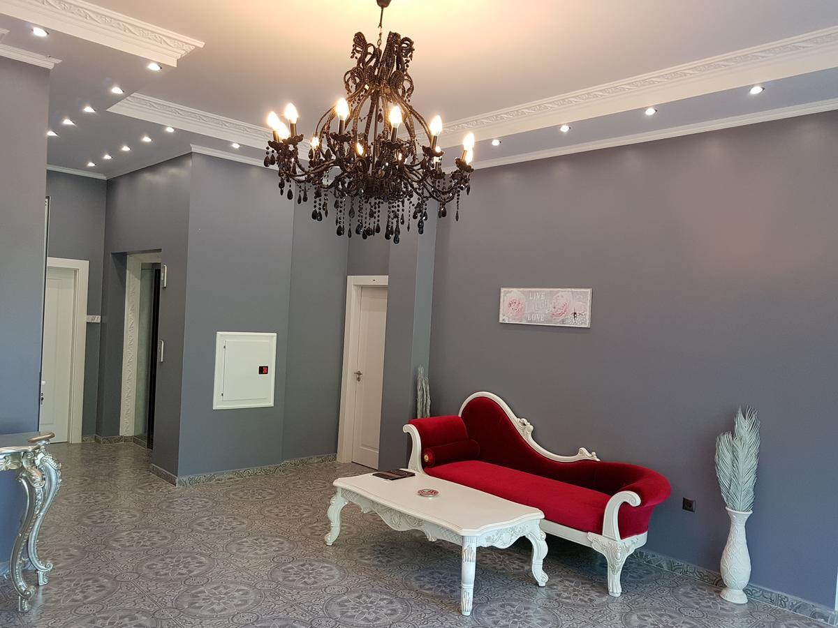 Deluxe One-Bedroom Apartment Balcony Riverside Anex Building