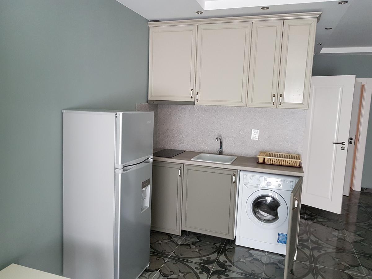 Deluxe One-Bedroom Apartment Balcony Riverside Anex Building