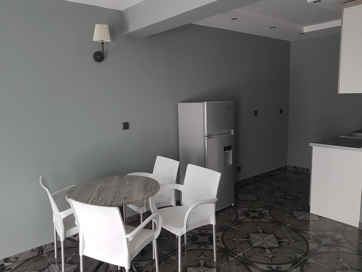 Deluxe One-Bedroom Apartment Balcony Riverside Anex Building