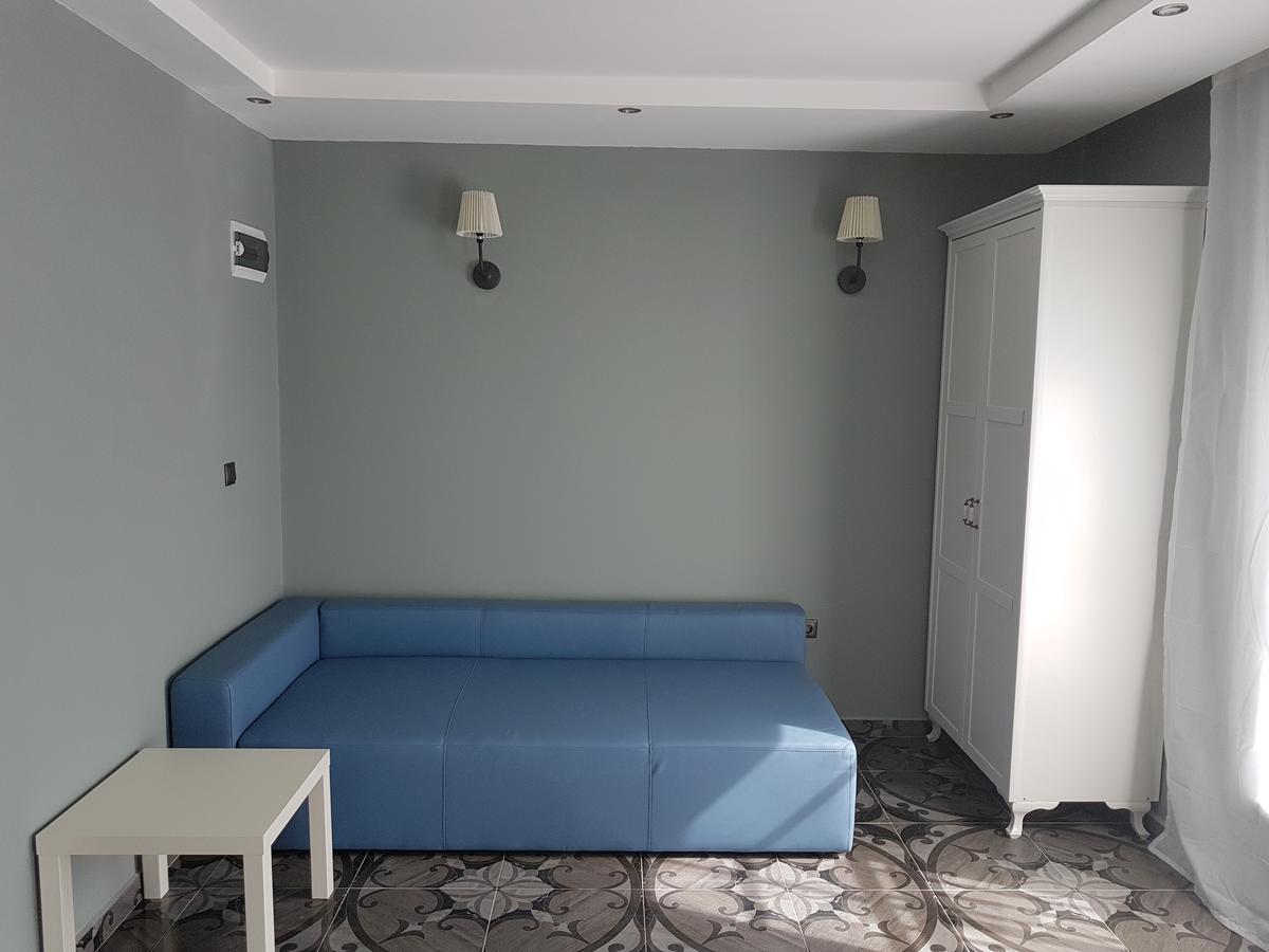Deluxe One-Bedroom Apartment Balcony Riverside Anex Building